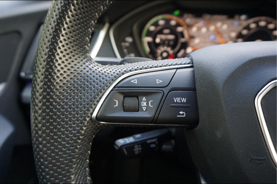 Audi Q5 55 TFSI e quattro Competition Aut7 | Trekhaak | B&O | S-line | Virtual Cockpit | Adaptive cruise | Sfeerverlichting |