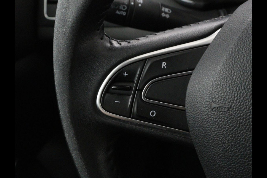 Renault Mégane Estate 1.3 TCe Limited | Trekhaak | Parkeerhulp | Cruise control | Climate control | Navigatie | Bluetooth | Keyless | Sfeerverlichting |