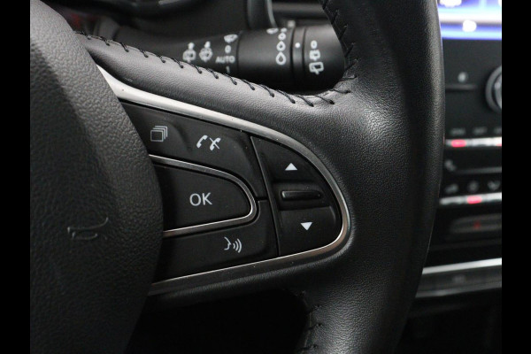 Renault Mégane Estate 1.3 TCe Limited | Trekhaak | Parkeerhulp | Cruise control | Climate control | Navigatie | Bluetooth | Keyless | Sfeerverlichting |