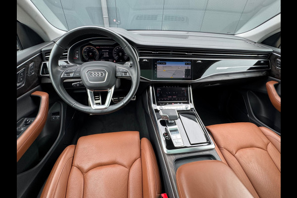 Audi Q8 55 TFSI quattro * S-line * Panoramadak * Dealer onderh. *