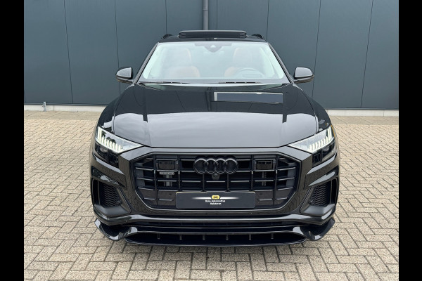 Audi Q8 55 TFSI quattro * S-line * Panoramadak * Dealer onderh. *