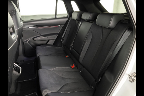 Škoda Elroq 60 Sportline 204pk | Black Pack | 21 inch | Adaptive Cruise | Blind Spot | Stoelverwarming