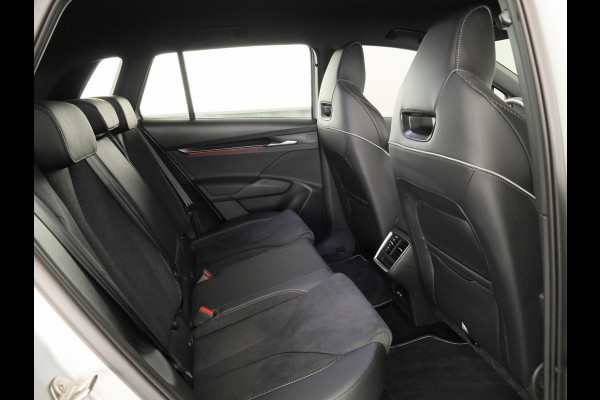 Škoda Elroq 60 Sportline 204pk | Black Pack | 21 inch | Adaptive Cruise | Blind Spot | Stoelverwarming