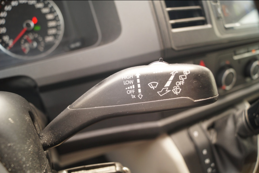 Volkswagen Transporter 2.0 TDI 150pk DSG L1-H1 Highline -LEER-PDC-CAM-
