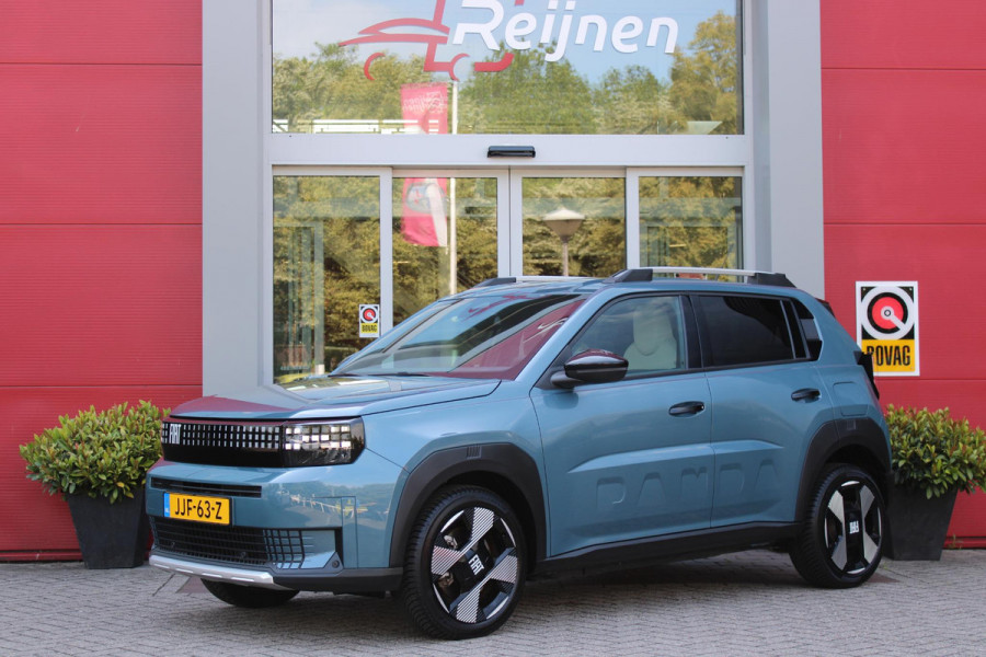 Fiat Grande Panda LA PRIMA 113PK 11 kW 44 kWh | DRAADLOZE APPLE CARPLAY/ANDROID AUTO | NAVIGATIE | ACHTERUITRIJCAMERA | PARKEERSENSOREN VOOR + ACHTER | DRAADLOZE TELEFOONLADER | LED KOPLAMPEN | CLIMATE CONTROL | 3-FASE | 17" LICHTMETALEN VELGEN | PRIVACY GLASS | ACHTERSPOILER |