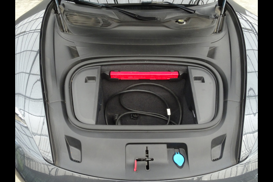 Porsche Taycan Cross Turismo 4S 93 kWh * 370 KM ACCURADIUS !!