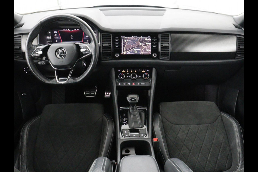 Škoda Kodiaq 1.5 TSI Sportline Business 7p. | Panoramadak | 360 Camera | Carplay | Trekhaak | Navigatie | Climate control | DAB+ | Adaptive cruise | Stoel & stuurwielverwarming | Side assist