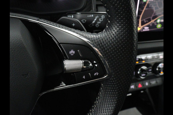 Škoda Kodiaq 1.5 TSI Sportline Business 7p. | Panoramadak | 360 Camera | Carplay | Trekhaak | Navigatie | Climate control | DAB+ | Adaptive cruise | Stoel & stuurwielverwarming | Side assist