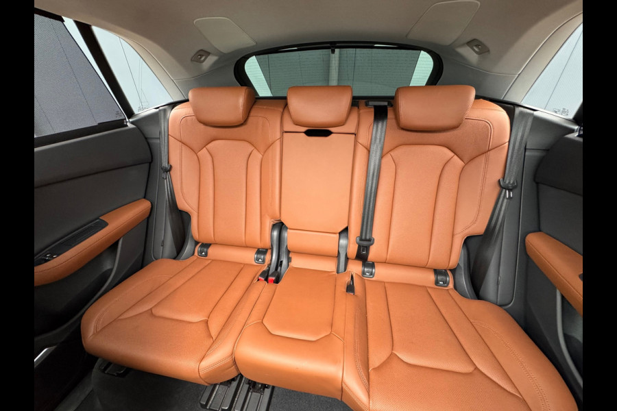 Audi Q8 55 TFSI quattro * S-line * Panoramadak * Dealer onderh. *