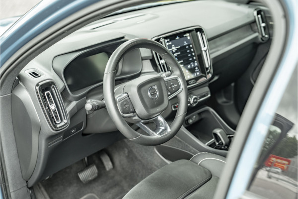 Volvo C40 Recharge Twin Ultimate 78 kWh | PANO | ACC | HK | 360 Camera | 1500kg trekgewicht