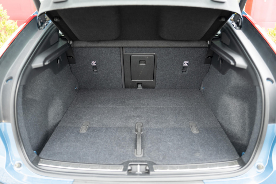 Volvo C40 Recharge Twin Ultimate 78 kWh | PANO | ACC | HK | 360 Camera | 1500kg trekgewicht