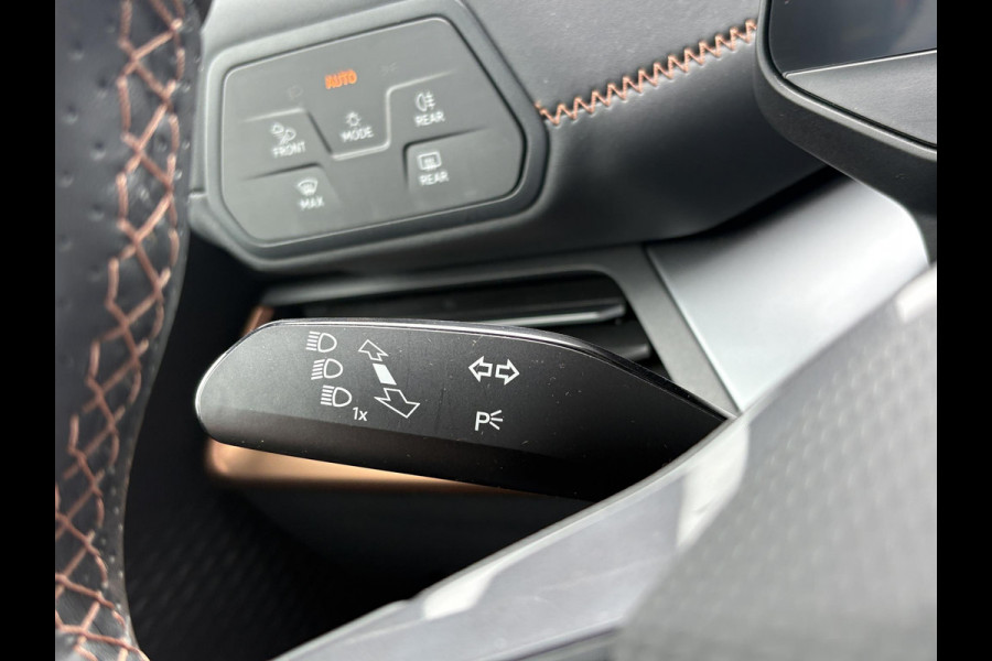 CUPRA Born Essential 62 kWh | 19 Inch | PDC V+A | Carplay | Stuurverwarming |