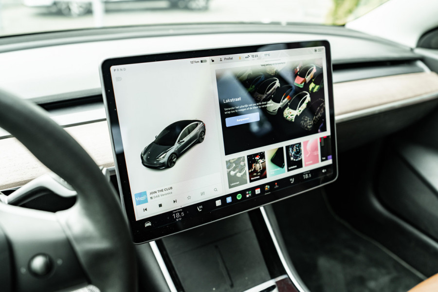 Tesla Model 3 Standard RWD Plus | Trekhaak | Tabacco Leder