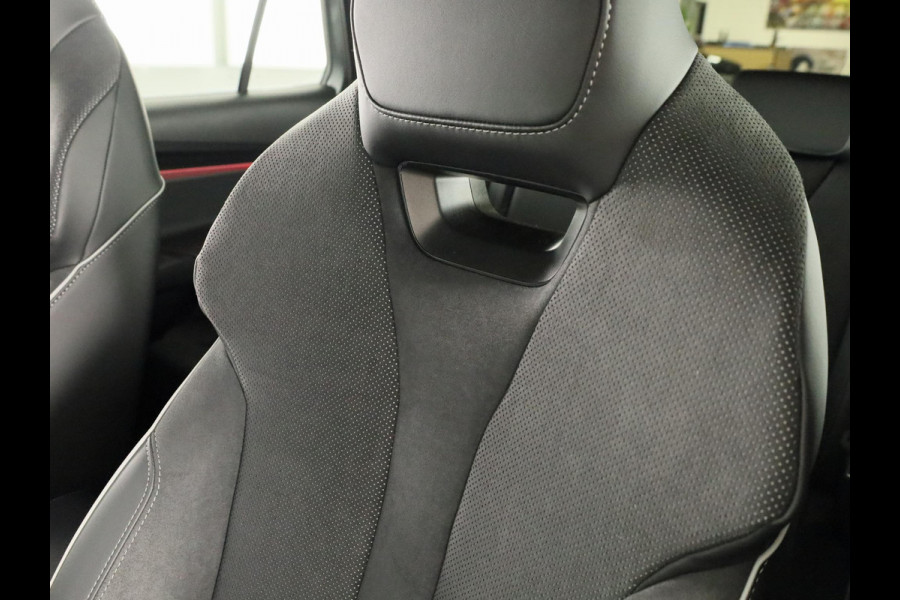 Škoda Elroq 60 Sportline 204pk | Black Pack | 21 inch | Adaptive Cruise | Blind Spot | Stoelverwarming
