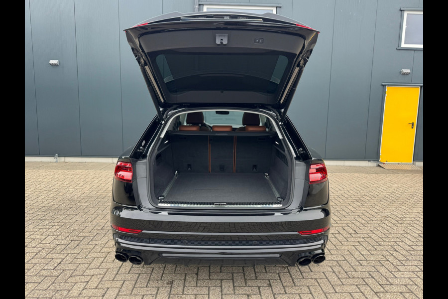 Audi Q8 55 TFSI quattro * S-line * Panoramadak * Dealer onderh. *