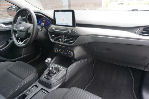 Ford FOCUS Wagon 1.0 EcoB.125PK Titanium X Business/Trekhaak/ Dealeronderhouden.
