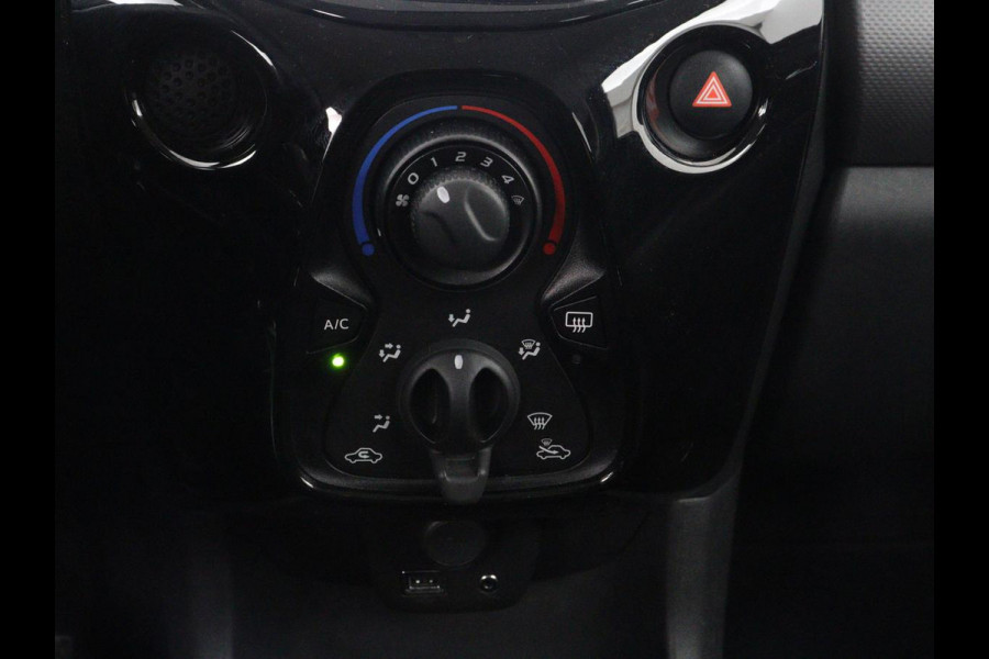Peugeot 108 1.0 e-VTi Allure | Cruise control | Navigatie | DAB+ | Mirrorlink | Bluetooth | Airco
