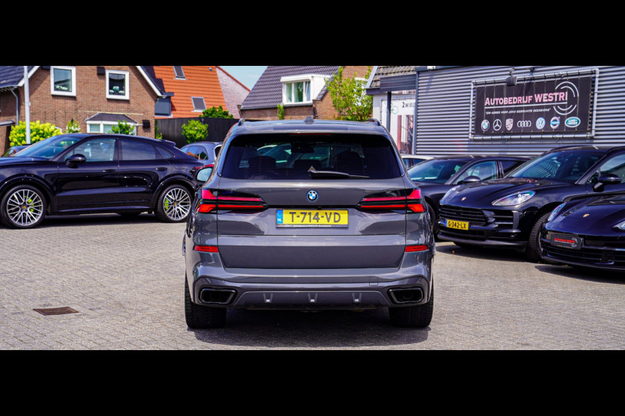 BMW X5 XDrive50e High Executive | X5M Kuipstoelen | Driving assistant Prof | HuD | Dravit Grau | Luchtvering | Stoelverkoeling |