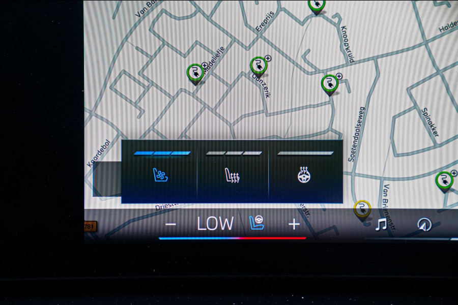 BMW X5 XDrive50e High Executive | X5M Kuipstoelen | Driving assistant Prof | HuD | Dravit Grau | Luchtvering | Stoelverkoeling |