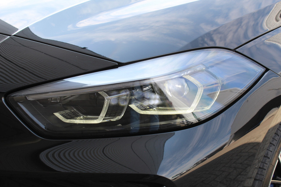 BMW 1-serie 118i High Executive M-Sport Plus | Shadow Line | Panoramadak | Leder | Active Cruise
