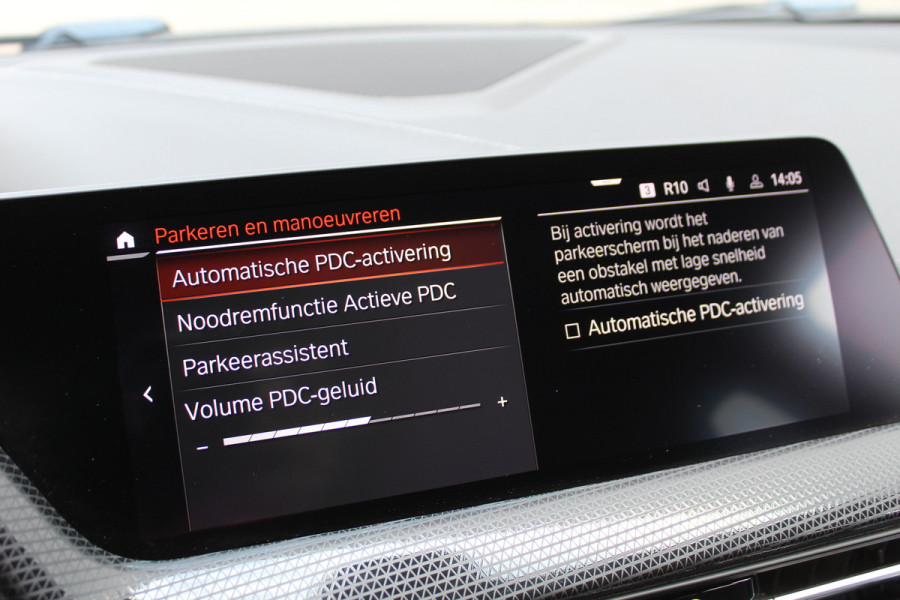BMW 1-serie 118i High Executive M-Sport Plus | Shadow Line | Panoramadak | Leder | Active Cruise