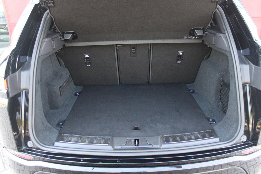 Land Rover Range Rover Evoque 1.5 P300e AWD 254PK R-DYNAMIC HSE | PANORAMISCH SCHUIF / KANTELDAK | ELEKTRISCH VERSTELBARE VOORSTOELEN / BESTUURDERSTOEL MET GEHEUGEN | LEDEREN BEKLEDING | VOORSTOELEN  VERWARMBAAR | 20" LICHTMETALEN VELGEN | KEYLESS ENTRY / START | DODEHOEK DETECTIE | EXTRA GETINTE ACHTERRUITEN | FULL LED KOPLAMPEN | LED ACHTERLICHTEN | ADAPTIVE CRUISE CONTROL | APPLE CARPLAY | ACHTERKLEP ELEKTRISCH BEDIENBAAR | MERIDIAN PREMIUM AUDIO SYSTEEM | RODE REMKLAUWEN |