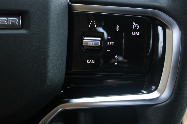 Land Rover Range Rover Evoque 1.5 P300e AWD 254PK R-DYNAMIC HSE | PANORAMISCH SCHUIF / KANTELDAK | ELEKTRISCH VERSTELBARE VOORSTOELEN / BESTUURDERSTOEL MET GEHEUGEN | LEDEREN BEKLEDING | VOORSTOELEN  VERWARMBAAR | 20" LICHTMETALEN VELGEN | KEYLESS ENTRY / START | DODEHOEK DETECTIE | EXTRA GETINTE ACHTERRUITEN | FULL LED KOPLAMPEN | LED ACHTERLICHTEN | ADAPTIVE CRUISE CONTROL | APPLE CARPLAY | ACHTERKLEP ELEKTRISCH BEDIENBAAR | MERIDIAN PREMIUM AUDIO SYSTEEM | RODE REMKLAUWEN |