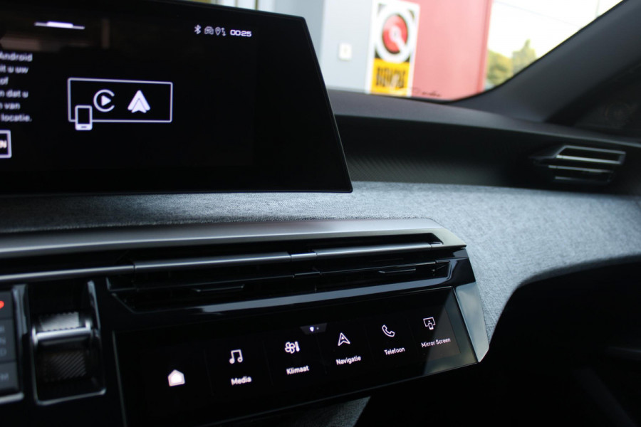 Peugeot 5008 1.2 Hybrid 145PK ALLURE 7p | 360° VISION & DRIVE ASSIST PACK: ANTI DIEFSTAL ALARM MET SUPERVERGRENDELING/VERWARMBAAR VOLLEDEREN STUURWIEL/VISEOPARK 360° HD CAMERA'S MET PARKEERHULP VOOR, BUITENSPIEGELS MET KANTELFUNCTIE BIJ HET ACHTERUITRIJDEN/ADAPTIVE CRUISE CONTROL MET STOP & GO FUNCTIE, REAR CROSS TRAFFIC ALERT, LANE CHANGE ASSIST, DODEHOEK DETECTIE, GROOTLICHT ASSISTENT | PANORAMIC NAVIGATION PACK: PEUGEOT PANORAMIC i-COCKPIT MET GEBOGEN EN ZWEVEND HD SCHERM/PEUGEOT 3D NAVIGATIE/SPRAAKHERKENNING/3-USB AANSLUITINGEN/DRAADLOZE TELEFOONLADER | SEAT PACK: AGR STOEL MET