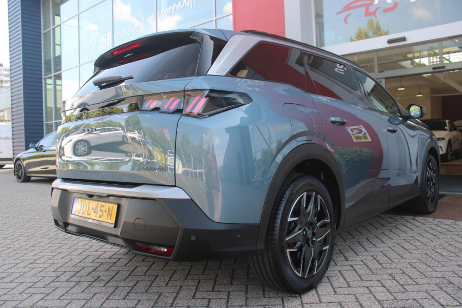 Peugeot 5008 1.2 Hybrid 145PK ALLURE 7p | 360° VISION & DRIVE ASSIST PACK: ANTI DIEFSTAL ALARM MET SUPERVERGRENDELING/VERWARMBAAR VOLLEDEREN STUURWIEL/VISEOPARK 360° HD CAMERA'S MET PARKEERHULP VOOR, BUITENSPIEGELS MET KANTELFUNCTIE BIJ HET ACHTERUITRIJDEN/ADAPTIVE CRUISE CONTROL MET STOP & GO FUNCTIE, REAR CROSS TRAFFIC ALERT, LANE CHANGE ASSIST, DODEHOEK DETECTIE, GROOTLICHT ASSISTENT | PANORAMIC NAVIGATION PACK: PEUGEOT PANORAMIC i-COCKPIT MET GEBOGEN EN ZWEVEND HD SCHERM/PEUGEOT 3D NAVIGATIE/SPRAAKHERKENNING/3-USB AANSLUITINGEN/DRAADLOZE TELEFOONLADER | SEAT PACK: AGR STOEL MET