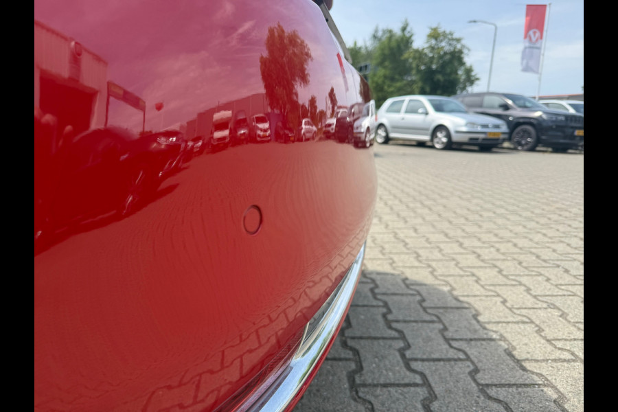 Fiat 500 1.2 Lounge SCHUIF/KANTELDAK NAVI (BOVAG/RIJKLAARPRIJS)