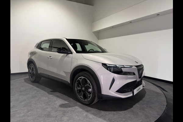 Alfa Romeo junior Elettrica 54 kWh | Cruise Control Adaptief | SOH 97,1 %