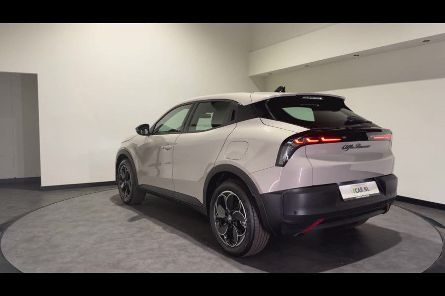 Alfa Romeo junior Elettrica 54 kWh | Cruise Control Adaptief | SOH 97,1 %