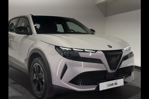 Alfa Romeo junior Elettrica 54 kWh | Cruise Control Adaptief | SOH 97,1 %