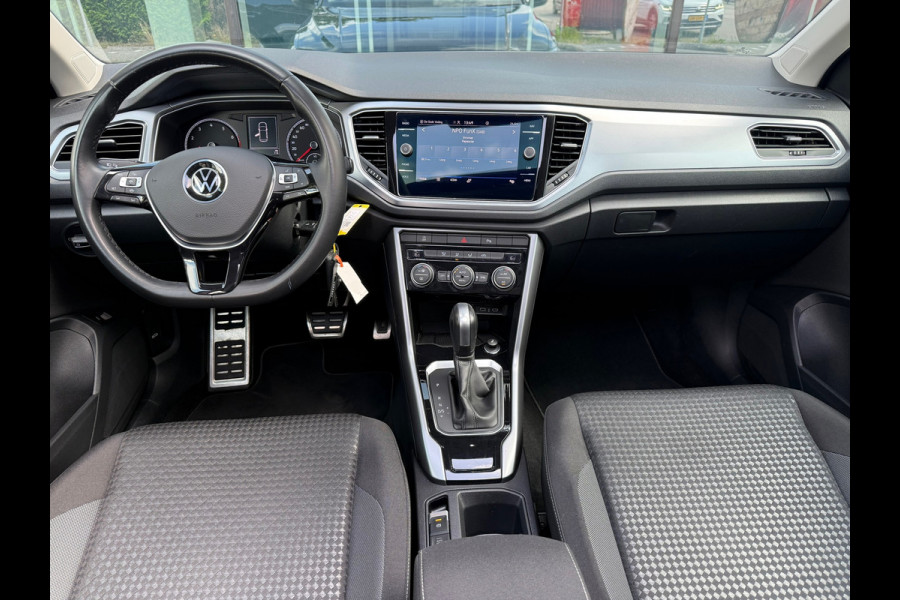 Volkswagen T-Roc 1.5 TSI Style Business - Automaat - Pano/Schuifdak - Navi - Parkeerhulp