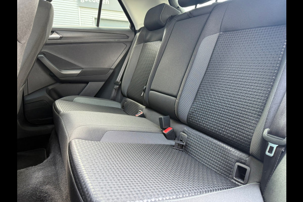 Volkswagen T-Roc 1.5 TSI Style Business - Automaat - Pano/Schuifdak - Navi - Parkeerhulp