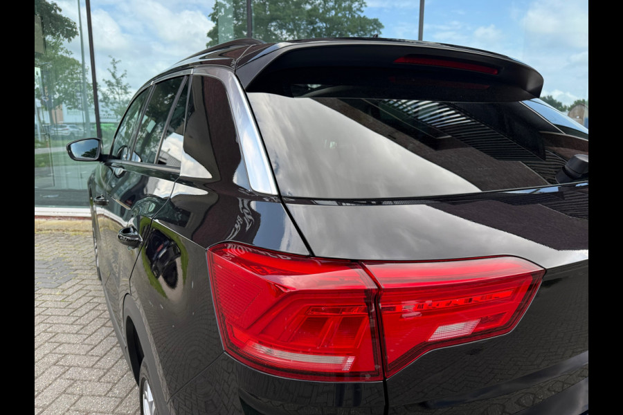 Volkswagen T-Roc 1.5 TSI Style Business - Automaat - Pano/Schuifdak - Navi - Parkeerhulp