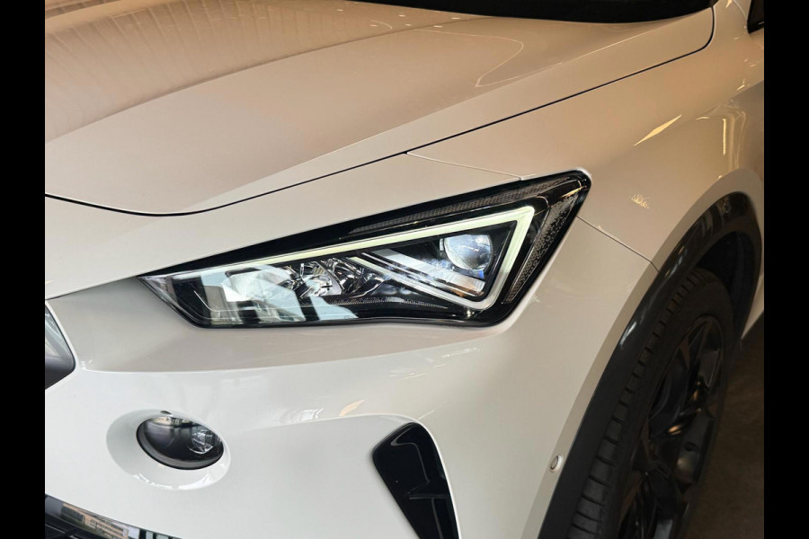 CUPRA Formentor 2.0 TSI 4DRIVE / Brembo / Beats / Pano / Stuurverwarming / Camera / Sfeerverlichting / Memory / Keyless / DAB