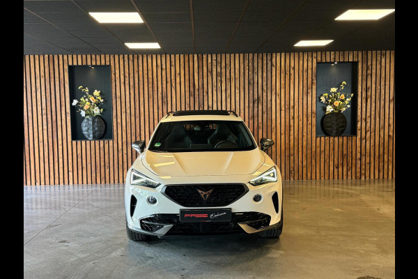 CUPRA Formentor 2.0 TSI 4DRIVE / Brembo / Beats / Pano / Stuurverwarming / Camera / Sfeerverlichting / Memory / Keyless / DAB