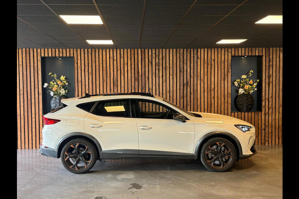 CUPRA Formentor 2.0 TSI 4DRIVE / Brembo / Beats / Pano / Stuurverwarming / Camera / Sfeerverlichting / Memory / Keyless / DAB