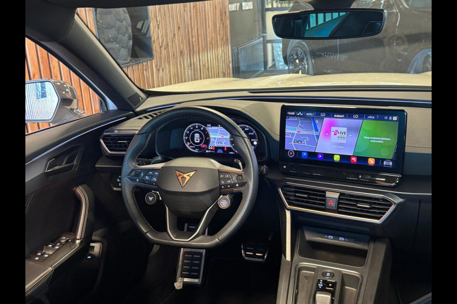 CUPRA Formentor 2.0 TSI 4DRIVE / Brembo / Beats / Pano / Stuurverwarming / Camera / Sfeerverlichting / Memory / Keyless / DAB