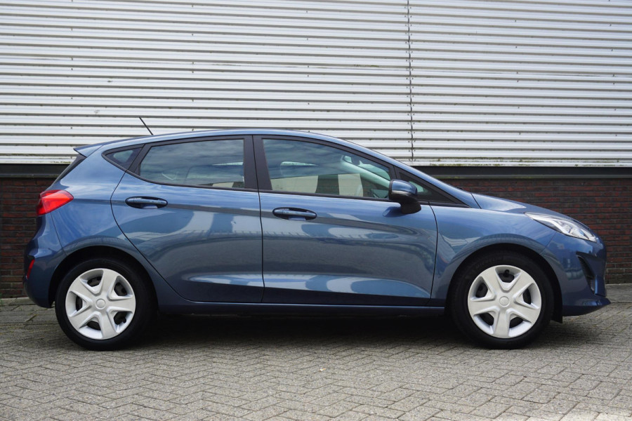 Ford Fiesta 1.1 /Navigatie/Parkeersensoren/Cruisecontrol/ Dealeronderhouden.