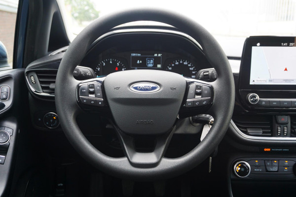 Ford Fiesta 1.1 /Navigatie/Parkeersensoren/Cruisecontrol/ Dealeronderhouden.