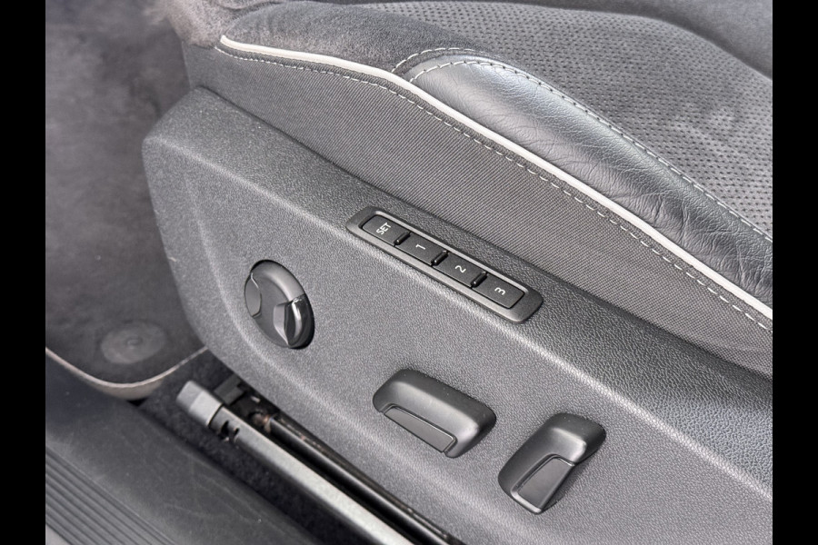 Škoda ENYAQ iV 80 SPORTLINE SOH 92% 3-Zone Ecc Adap.Cruise Stuur+Stoelverwarming Elek.Stoel+Memory Navi Camera Apple Carplay Android Auto Keyless Advanc. Dodehoek detectie Elek.Achterklep Privacy Glas Led Matrix Isofix Lmv 20" DAB Lane Assist 1e Eigenaar Origineel Nederlandse Auto Dealeronderhouden