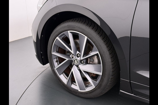 Škoda ENYAQ iV 80 SPORTLINE SOH 92% 3-Zone Ecc Adap.Cruise Stuur+Stoelverwarming Elek.Stoel+Memory Navi Camera Apple Carplay Android Auto Keyless Advanc. Dodehoek detectie Elek.Achterklep Privacy Glas Led Matrix Isofix Lmv 20" DAB Lane Assist 1e Eigenaar Origineel Nederlandse Auto Dealeronderhouden