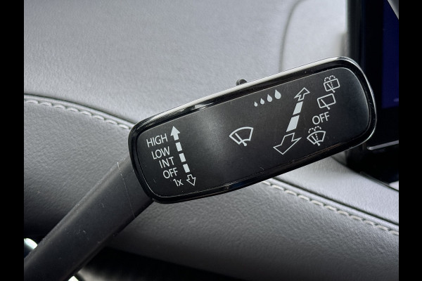Škoda ENYAQ iV 80 SPORTLINE SOH 92% 3-Zone Ecc Adap.Cruise Stuur+Stoelverwarming Elek.Stoel+Memory Navi Camera Apple Carplay Android Auto Keyless Advanc. Dodehoek detectie Elek.Achterklep Privacy Glas Led Matrix Isofix Lmv 20" DAB Lane Assist 1e Eigenaar Origineel Nederlandse Auto Dealeronderhouden