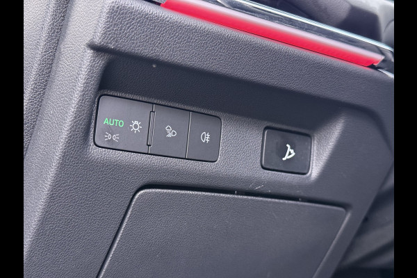Škoda ENYAQ iV 80 SPORTLINE SOH 92% 3-Zone Ecc Adap.Cruise Stuur+Stoelverwarming Elek.Stoel+Memory Navi Camera Apple Carplay Android Auto Keyless Advanc. Dodehoek detectie Elek.Achterklep Privacy Glas Led Matrix Isofix Lmv 20" DAB Lane Assist 1e Eigenaar Origineel Nederlandse Auto Dealeronderhouden