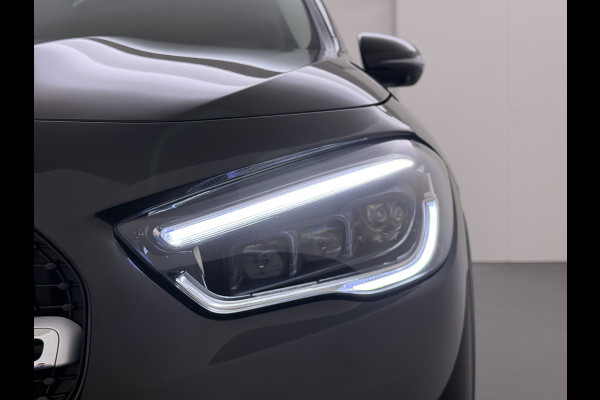 Mercedes-Benz GLA 250e 218PK Hybride Leder+Massage+Verwarming Camera Adap.Cruise Apple Carplay Android Auto Navi Ecc Business Solution Luxury Blind Spot Warning Led Pdc Lmv 18" DAB Bluetooth Elek.Achterklep Isofix