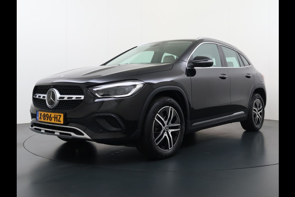 Mercedes-Benz GLA 250e 218PK Hybride Leder+Massage+Verwarming Camera Adap.Cruise Apple Carplay Android Auto Navi Ecc Business Solution Luxury Blind Spot Warning Led Pdc Lmv 18" DAB Bluetooth Elek.Achterklep Isofix