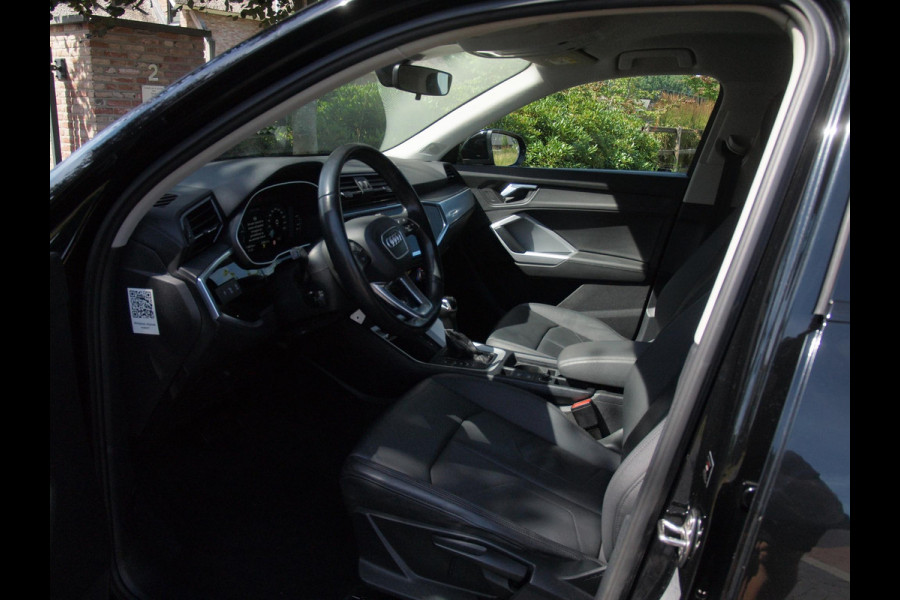 Audi Q3 Sportback 45 TFSI e Advanced Edition | Black Optic | Apple Carplay | Leer | 20 Inch | NL-Auto |