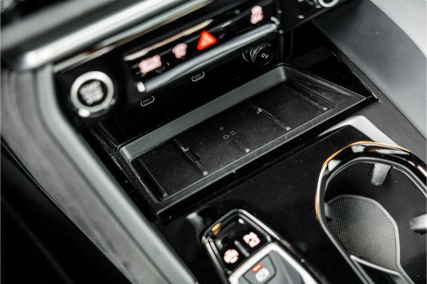Audi Q5 2.0 TFSI e-hybrid quattro S edition - S Line | Panorama | Tech Plus | Passenger Display | 360 Camera
